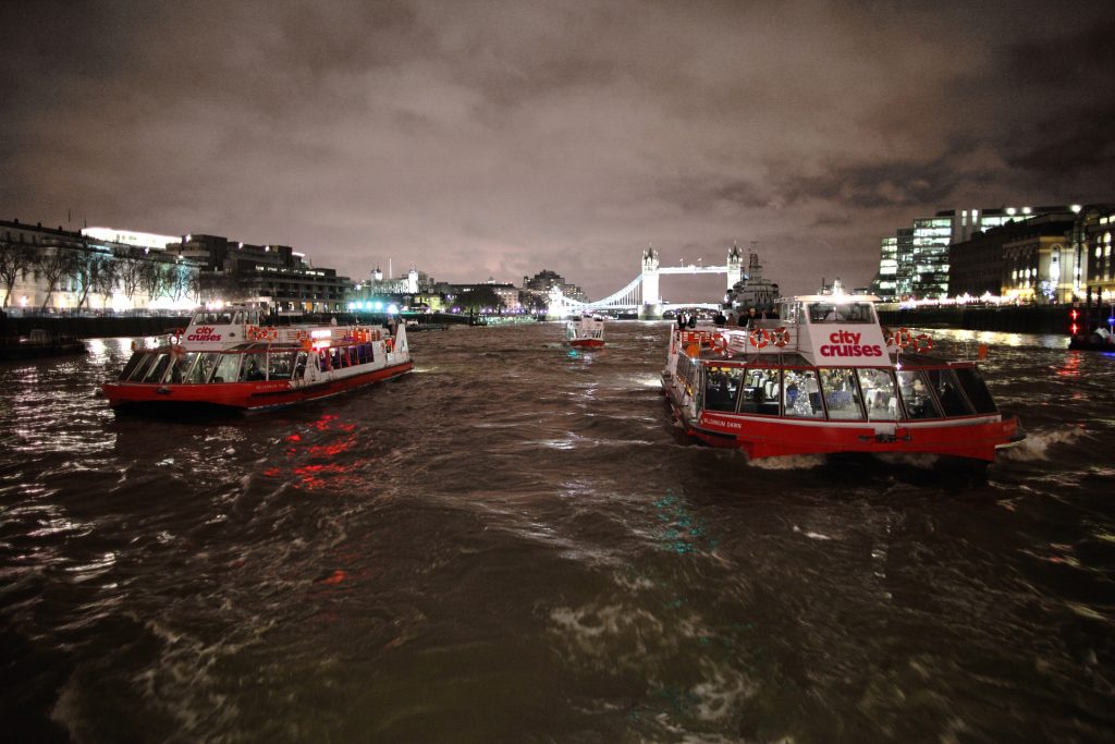 tower of london night tour christmas